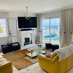 Casa Suzanne Вилла *